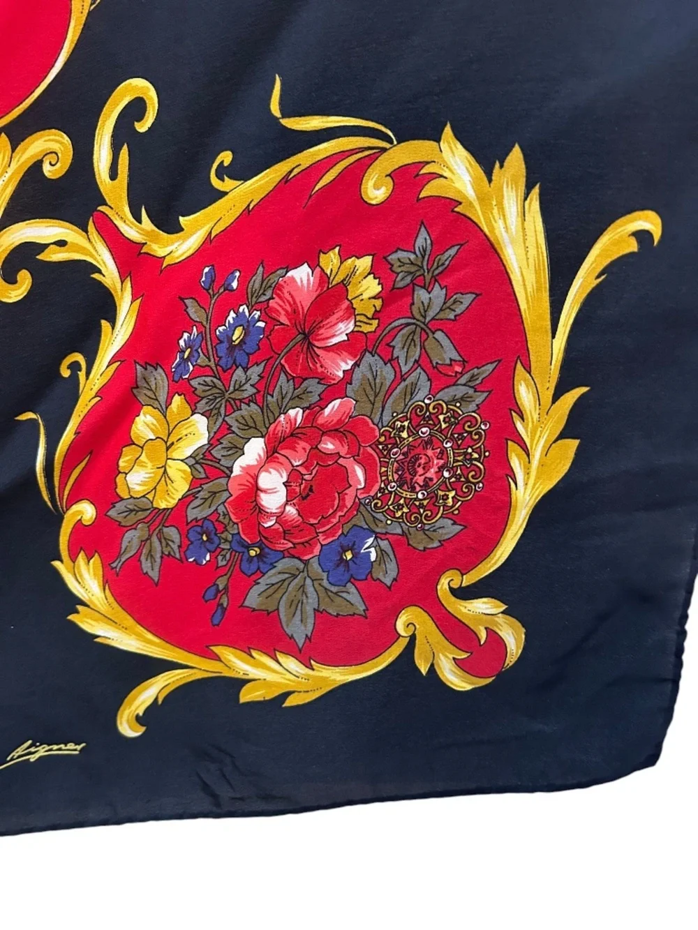 Etienne Aigner 100% silk red gold 100% silk baroque bouquet flowers scarf 34